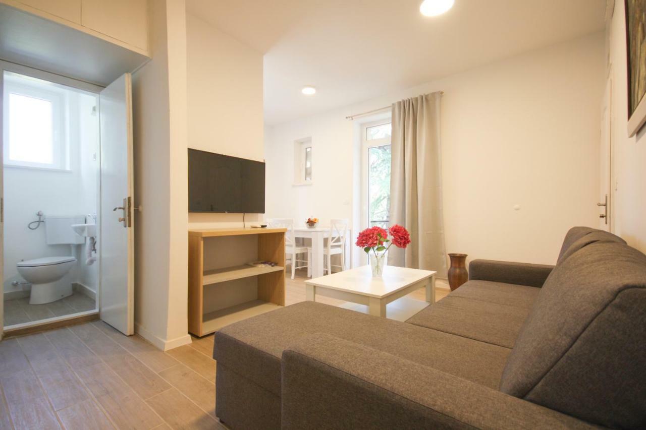 Goge Apartment *